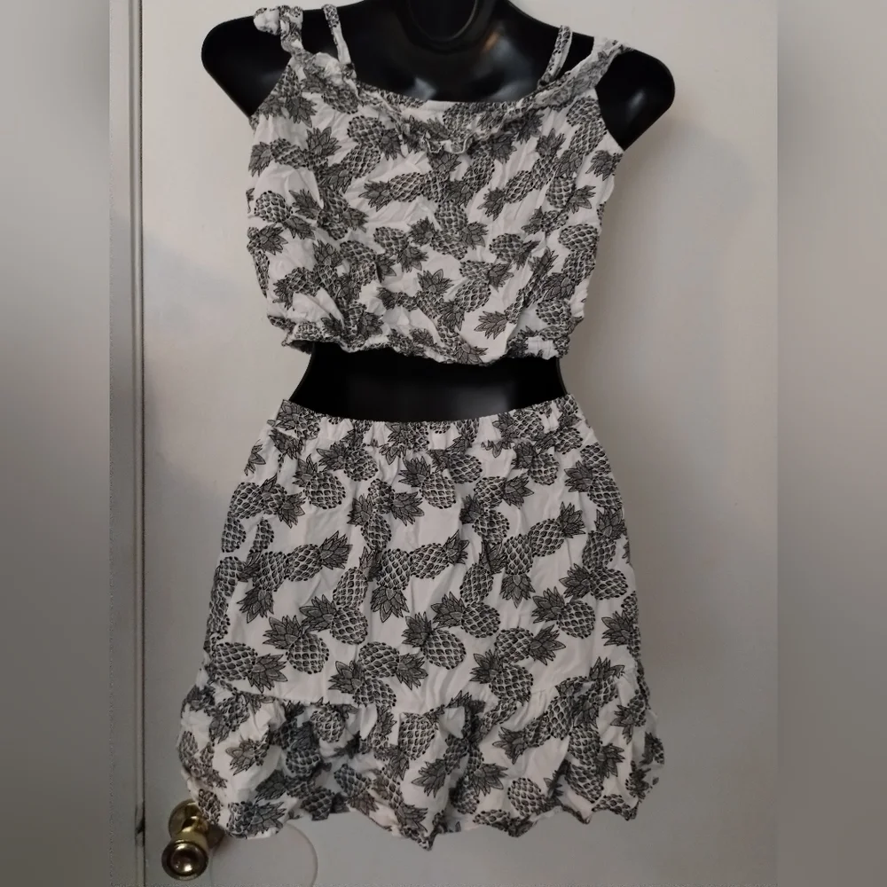 Children's Place Pineapple Skirt Set Girls Size XL 14‎ - Picture 2 of 10